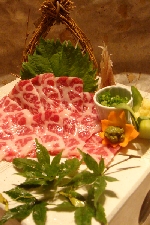 馬トロ刺し